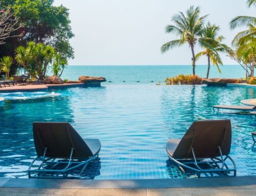 Salt water pool vs Chlorine pool | Ultimate Guide