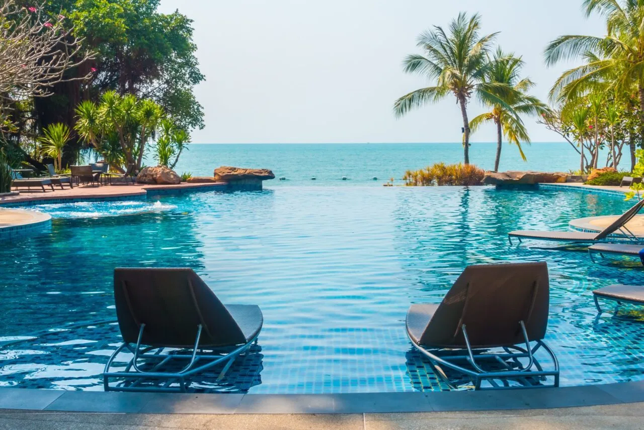 Saltwater Pool vs and Chlorine Pools